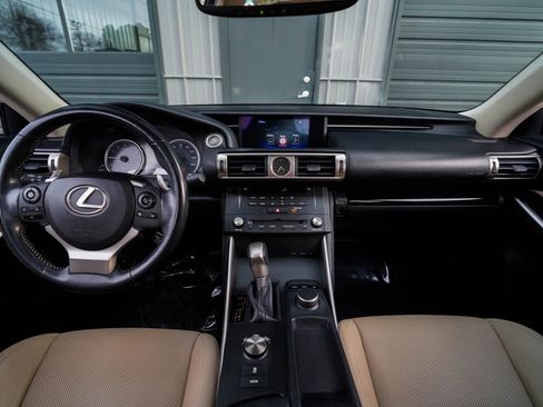 Used 2015 Lexus IS 250 image 15