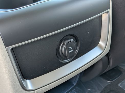 New 2026 Kia Carnival EX FWD image 19