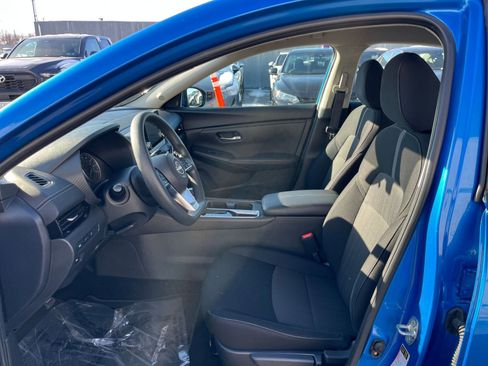 Used 2025 Nissan Sentra SV image 25