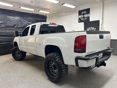 Used 2013 GMC Sierra 2500 SLT w/ SLT Convenience Package AWD/4WD image 4