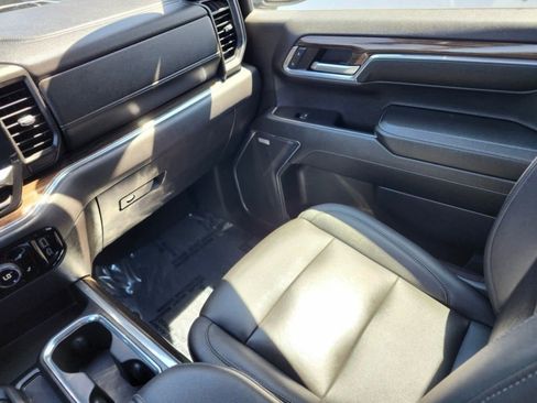 Used 2023 Chevrolet Silverado 1500 LT Trail Boss w/ Convenience Package II AWD/4WD image 13