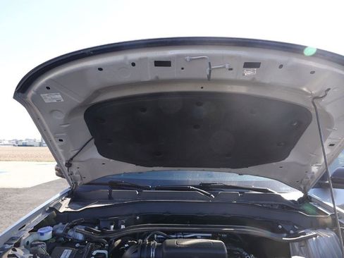 Used 2022 Ford Explorer Limited w/ Equipment Group 301A RWD image 42