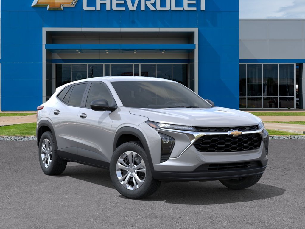 New 2026 Chevrolet Trax LS w/ Driver Confidence Package FWD image 7