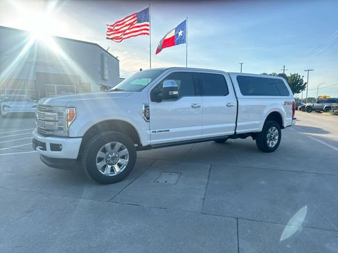 Used 2019 Ford F350 Platinum w/ Platinum Ultimate Package AWD/4WD image 1