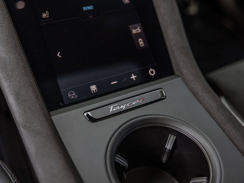 Certified 2023 Porsche Taycan GTS image 27