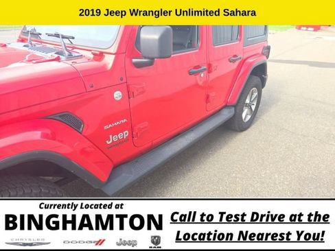 Used 2019 Jeep Wrangler Unlimited Sahara AWD/4WD image 8
