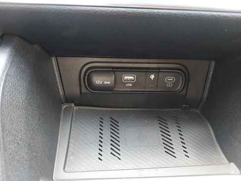 Used 2025 Kia Sportage EX FWD image 21