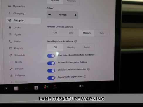 Used 2023 Tesla Model 3 Standard Range RWD image 5
