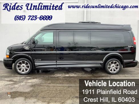 Used 2015 Chevrolet Express 2500 Extended RWD image 3