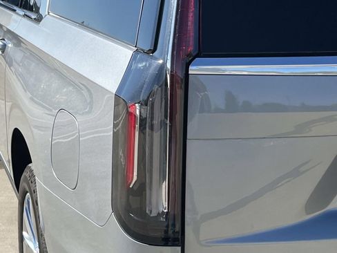 Certified 2024 Cadillac Escalade ESV Premium Luxury w/ Performance Package image 10