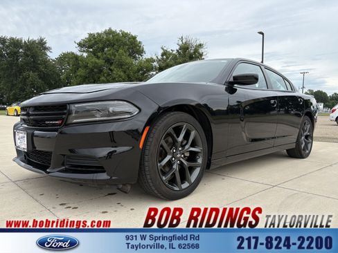 Used 2023 Dodge Charger SXT w/ Blacktop Package RWD image 1
