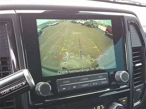 Used 2024 Nissan Titan PRO-4X w/ Off Road Protection Package image 4