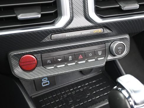 Used 2024 Ford Mustang Premium image 17