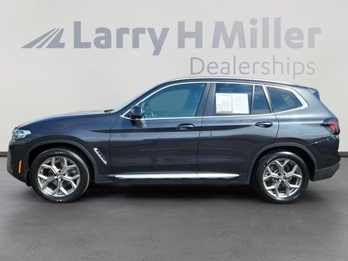 Used 2022 BMW X3 xDrive30i w/ Premium Package image 2