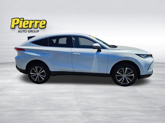 Used 2023 Toyota Venza LE AWD/4WD image 6