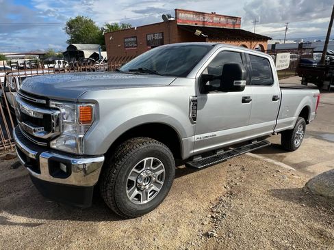 Used 2022 Ford F350 XLT image 3