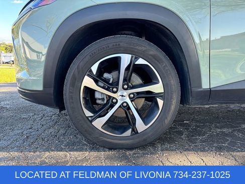 Used 2024 Chevrolet Trax RS w/ Driver Confidence Package FWD image 29