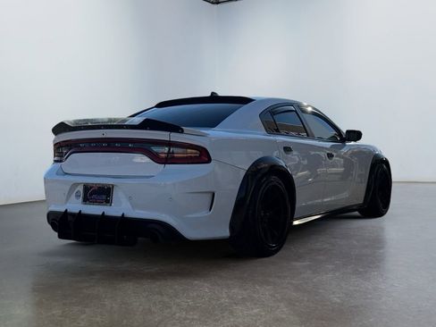 Used 2018 Dodge Charger SRT w/ Harman/Kardon Audio Group image 5