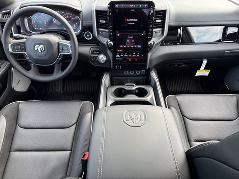 New 2026 RAM 1500 Laramie AWD/4WD image 12