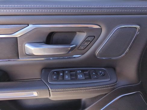 Used 2024 RAM 1500 Laramie AWD/4WD image 10
