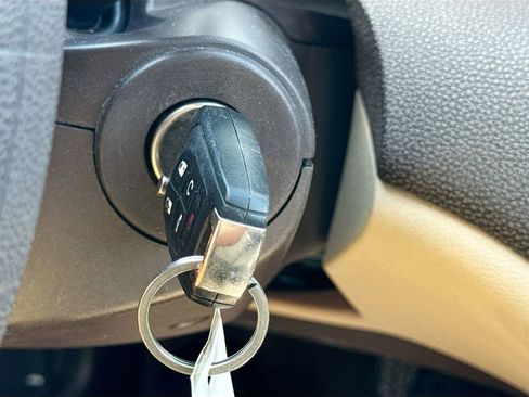 Used 2015 Chevrolet Malibu LT image 19