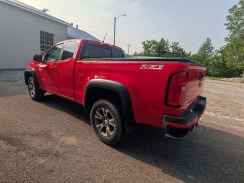 Used 2017 Chevrolet Colorado Z71 AWD/4WD image 3