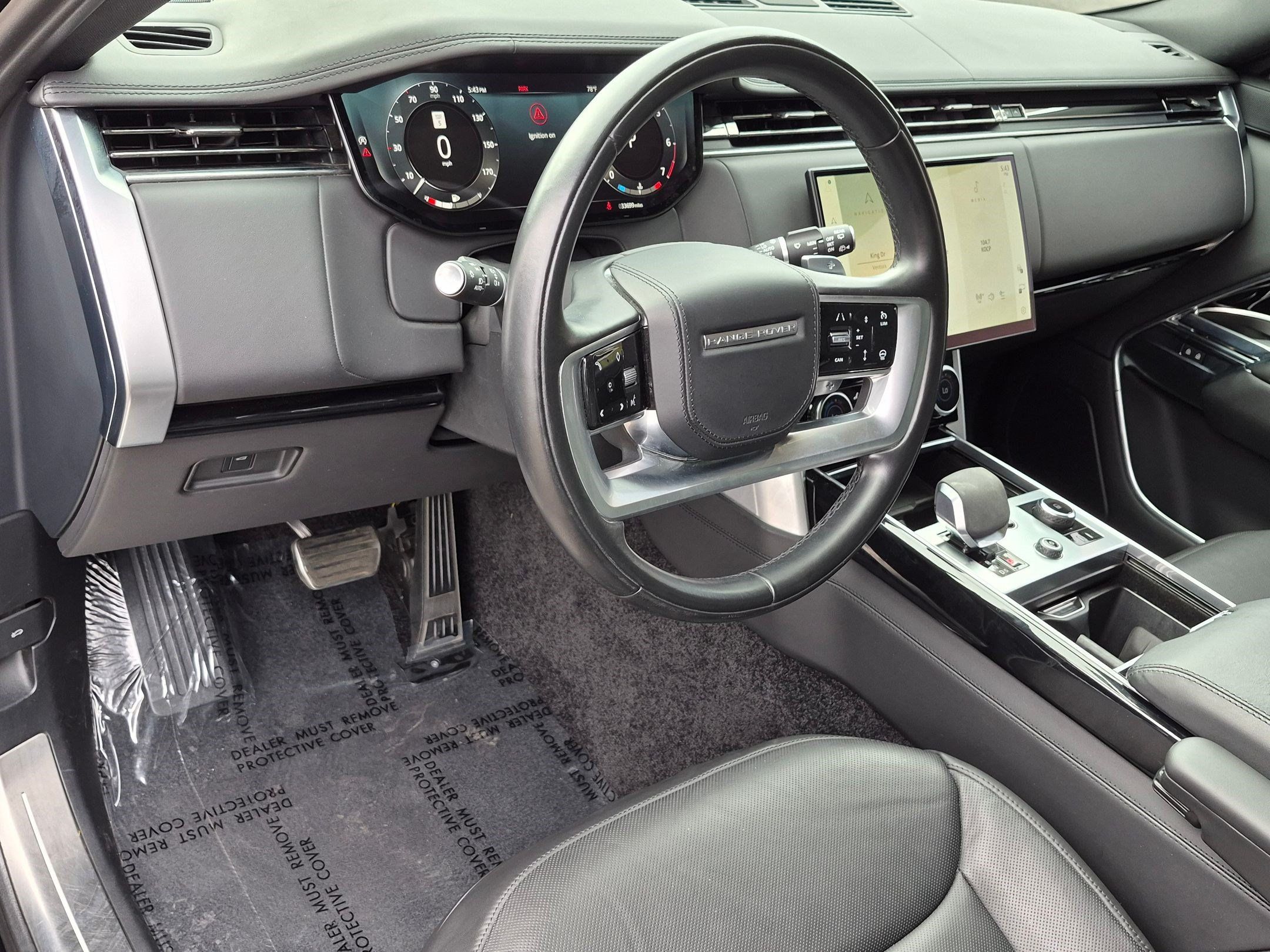 Used 2023 Land Rover Range Rover Long Wheelbase SE AWD/4WD image 9