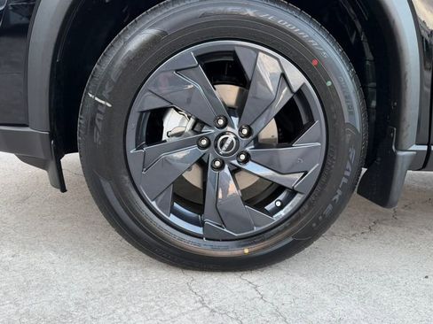 New 2026 Nissan Rogue SV FWD image 11