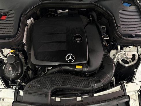 Used 2023 Mercedes-Benz GLC 300 4MATIC Coupe image 32