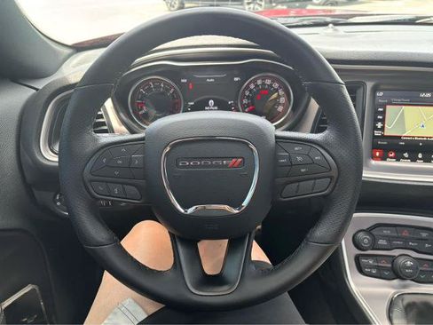 Used 2022 Dodge Challenger R/T Scat Pack RWD image 19