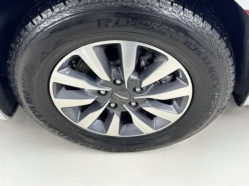 Used 2022 Chrysler Pacifica Touring-L FWD image 37