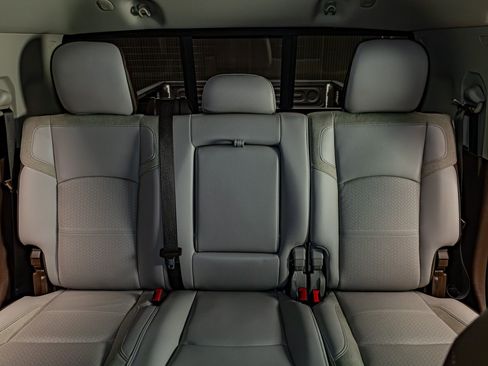 Used 2025 RAM 3500 Laramie w/ Max Tow Package image 28