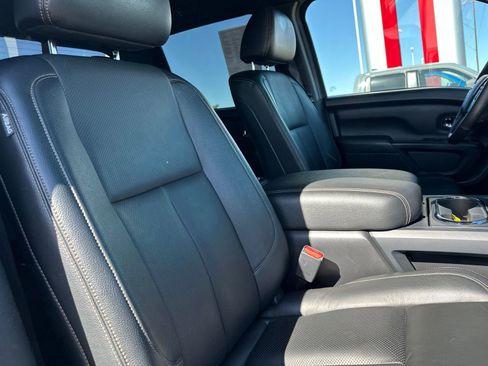 Used 2018 Nissan Titan SL w/ Midnight Edition AWD/4WD image 40