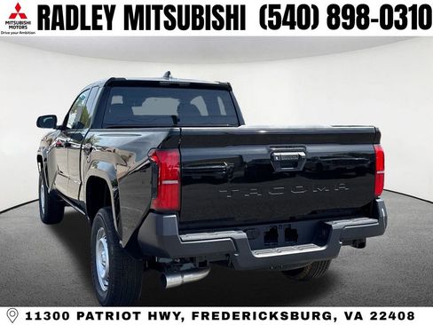 Used 2024 Toyota Tacoma SR image 15