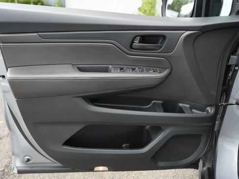 Used 2021 Honda Odyssey EX image 18