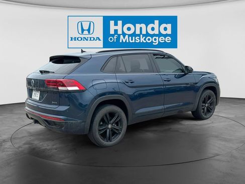 Used 2023 Volkswagen Atlas Cross Sport SEL R-Line AWD/4WD image 2