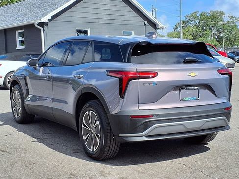 Used 2025 Chevrolet Blazer EV LT FWD image 5