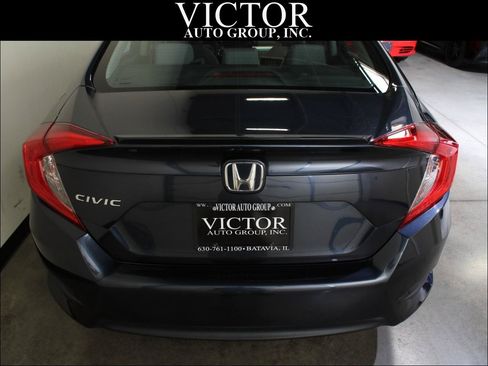 Used 2018 Honda Civic EX-T image 10
