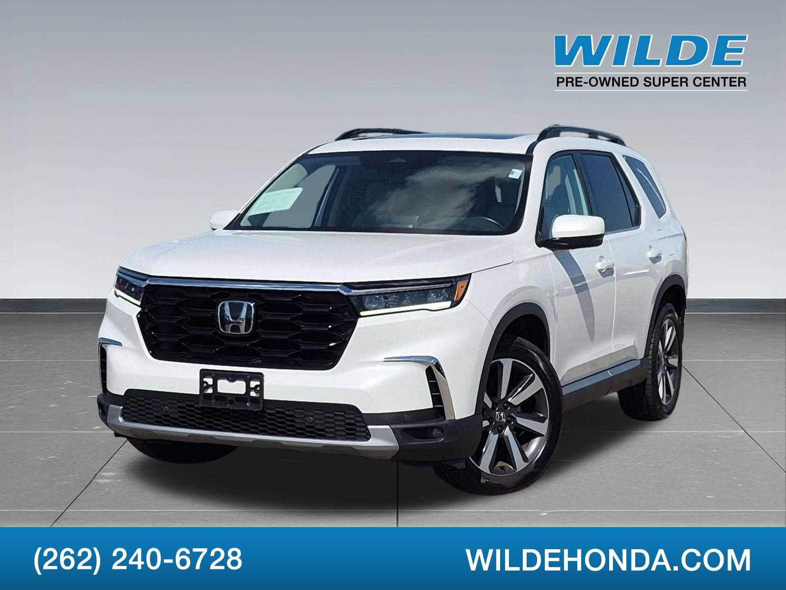 Certified 2024 Honda Pilot Touring image 1