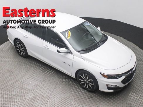Used 2024 Chevrolet Malibu RS FWD image 3