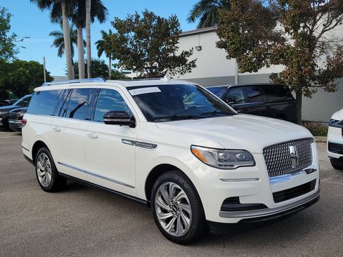 Certified 2024 Lincoln Navigator L Reserve AWD/4WD image 29