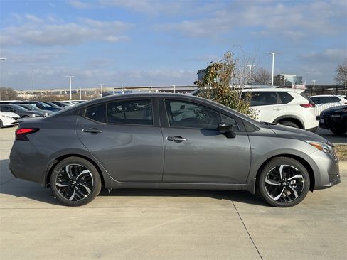 New 2025 Nissan Versa SR image 3