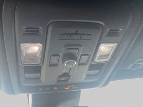 Used 2023 GMC Yukon Denali AWD/4WD image 20