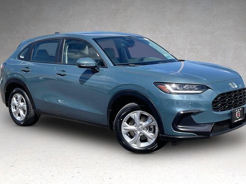 Used 2025 Honda HR-V LX image 2