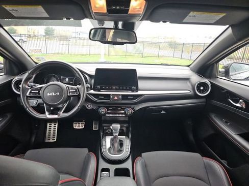 Used 2022 Kia Forte GT w/ GT Technology Package image 40