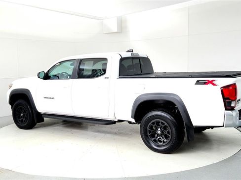 Used 2023 Toyota Tacoma SR5 w/ SX Package image 4