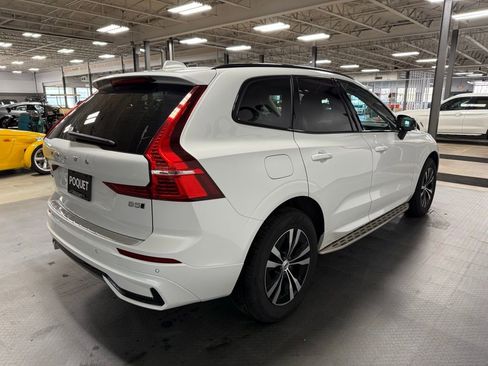 Used 2024 Volvo XC60 B5 Core AWD/4WD image 4
