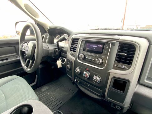 Used 2016 RAM 2500 Tradesman w/ Chrome Appearance Group image 44