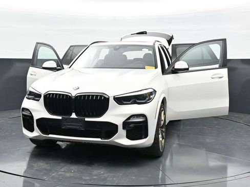 Used 2021 BMW X5 M50i AWD/4WD image 43