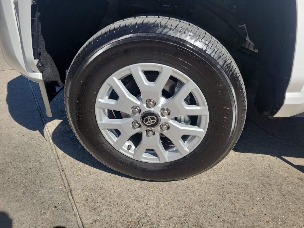 Certified 2026 Toyota Tacoma SR5 RWD image 37
